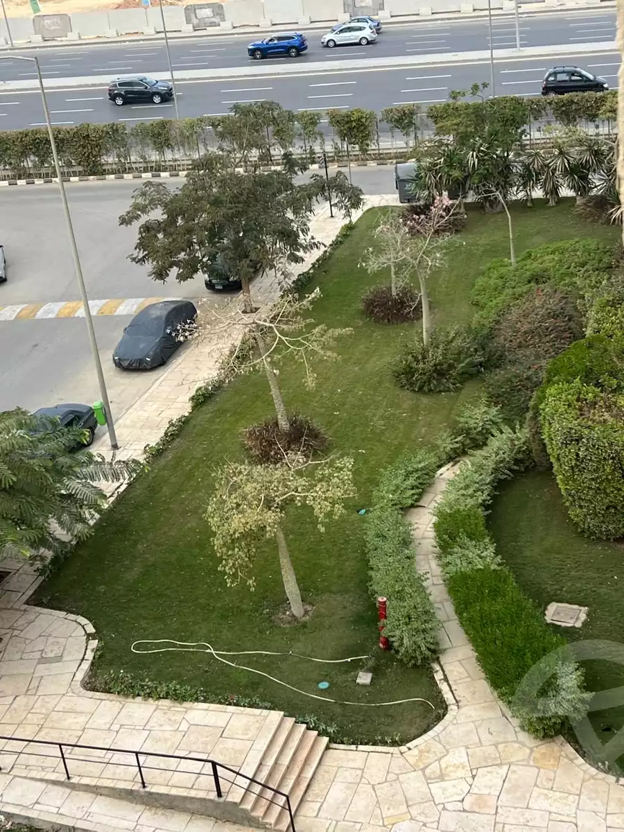 https://aqarmap.com.eg/ar/listing/5324140-for-sale-cairo-new-cairo-lrhb-city-phase-5-talaat-mostafa-st