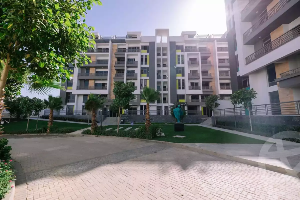 https://aqarmap.com.eg/ar/listing/5329513-for-sale-cairo-new-cairo-compounds-dh-ykwn-ryzdns-styl-hwm