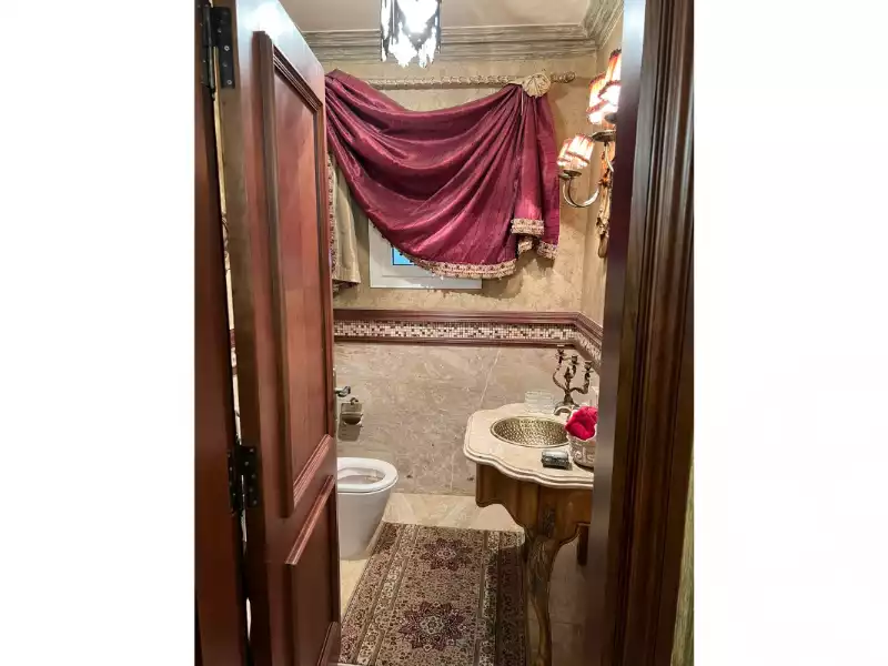 https://aqarmap.com.eg/en/listing/5330012-for-sale-cairo-new-cairo-compounds-kattameya-plaza