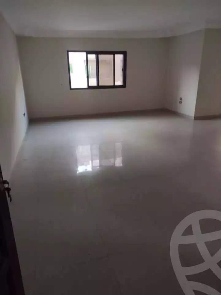 https://aqarmap.com.eg/en/listing/5331306-for-rent-cairo-mokattam-lhdb-l-ly-shr-krym-bnwn