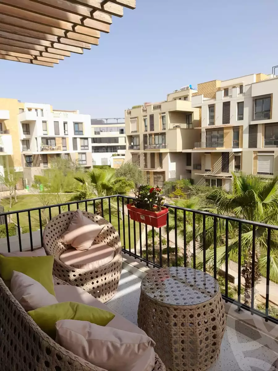 https://aqarmap.com.eg/en/listing/5331906-for-rent-cairo-el-sheikh-zayed-city-compounds-kmbwnd-wyst-twn-swdyk