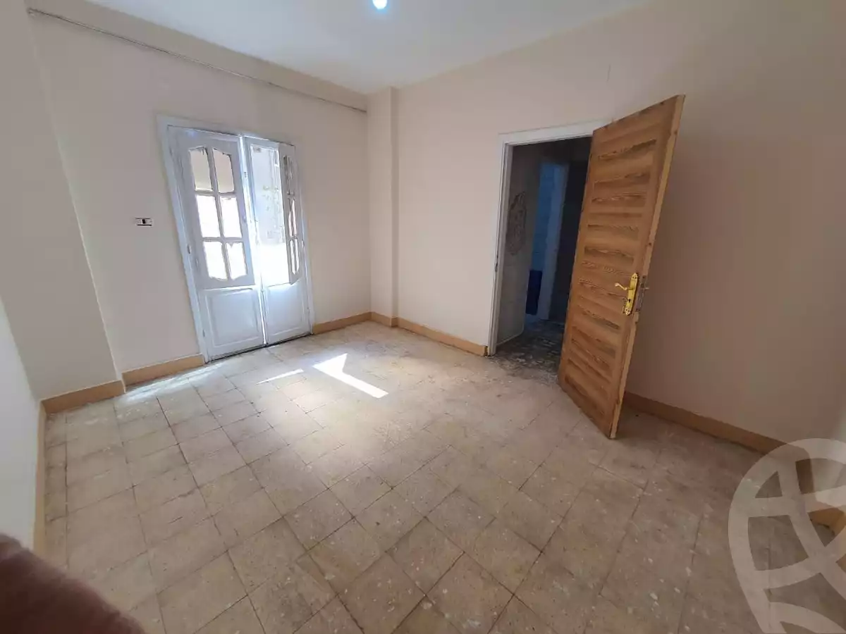 https://aqarmap.com.eg/en/listing/5331946-for-sale-cairo-helwan-tqsym-lnsr-wageeh-abaza-st