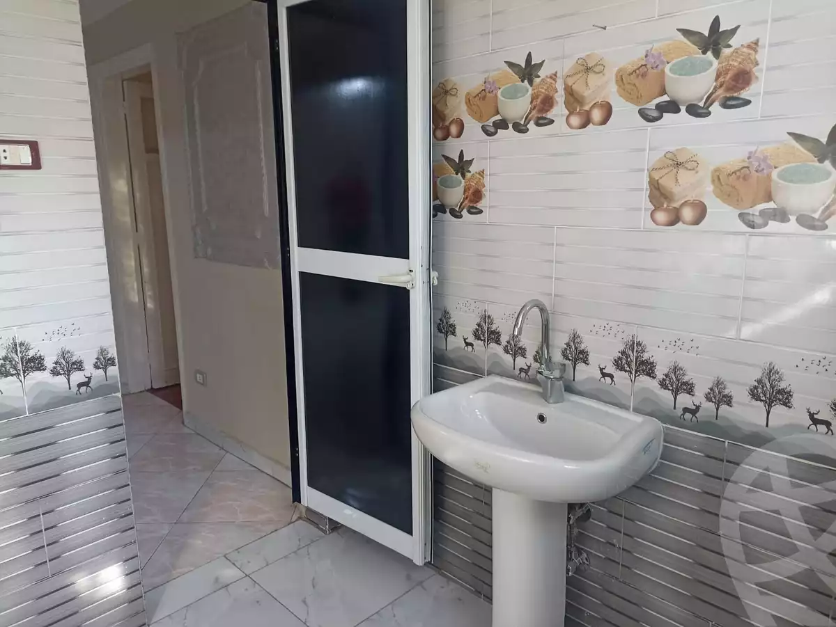 https://aqarmap.com.eg/en/listing/5334990-for-rent-cairo-heliopolis-ard-el-golf-nabil-el-wakkad