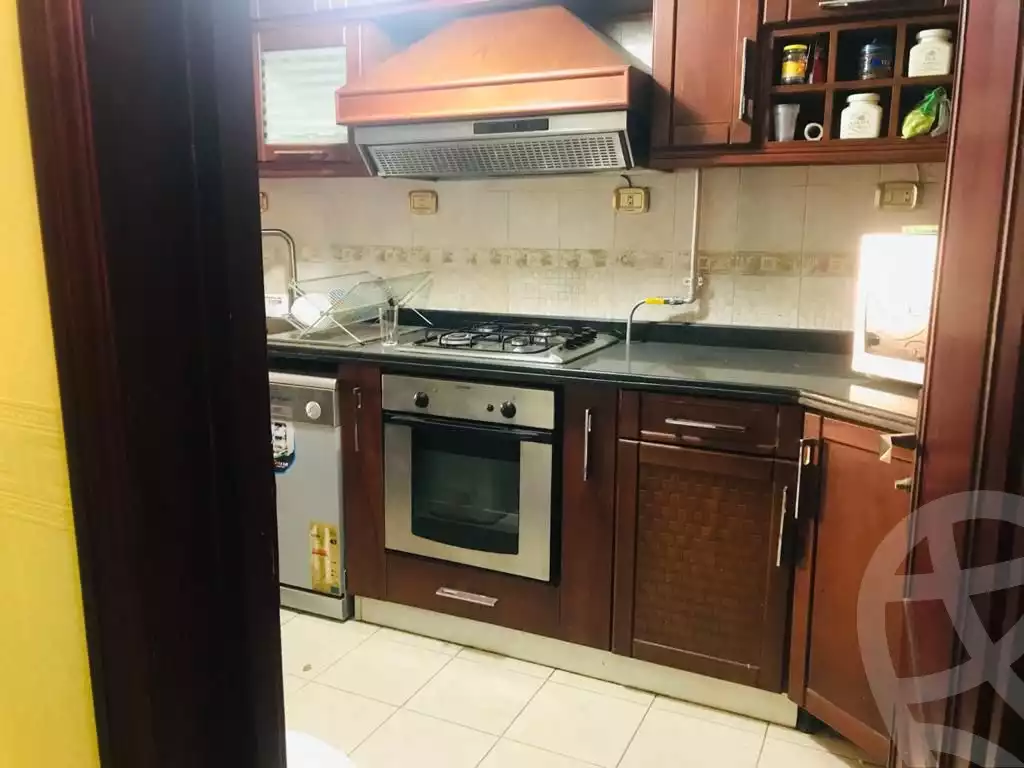 https://aqarmap.com.eg/en/listing/5336555-for-rent-cairo-new-cairo-lrhb-city-phase-4-mostafa-kamel-st