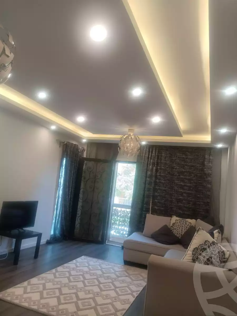 https://aqarmap.com.eg/en/listing/5342976-for-rent-cairo-new-cairo-lrhb-city-phase-8