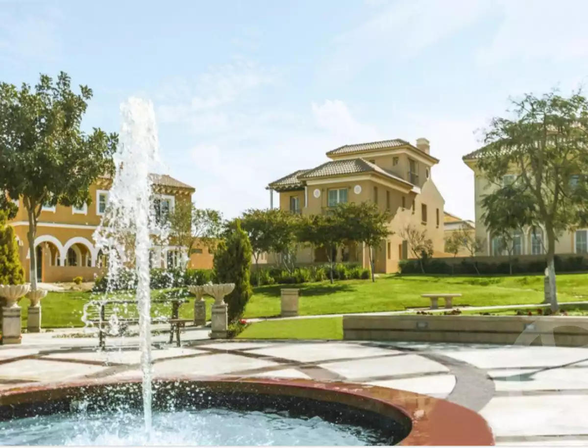 https://aqarmap.com.eg/en/listing/5346283-for-sale-cairo-new-cairo-compounds-hyde-park