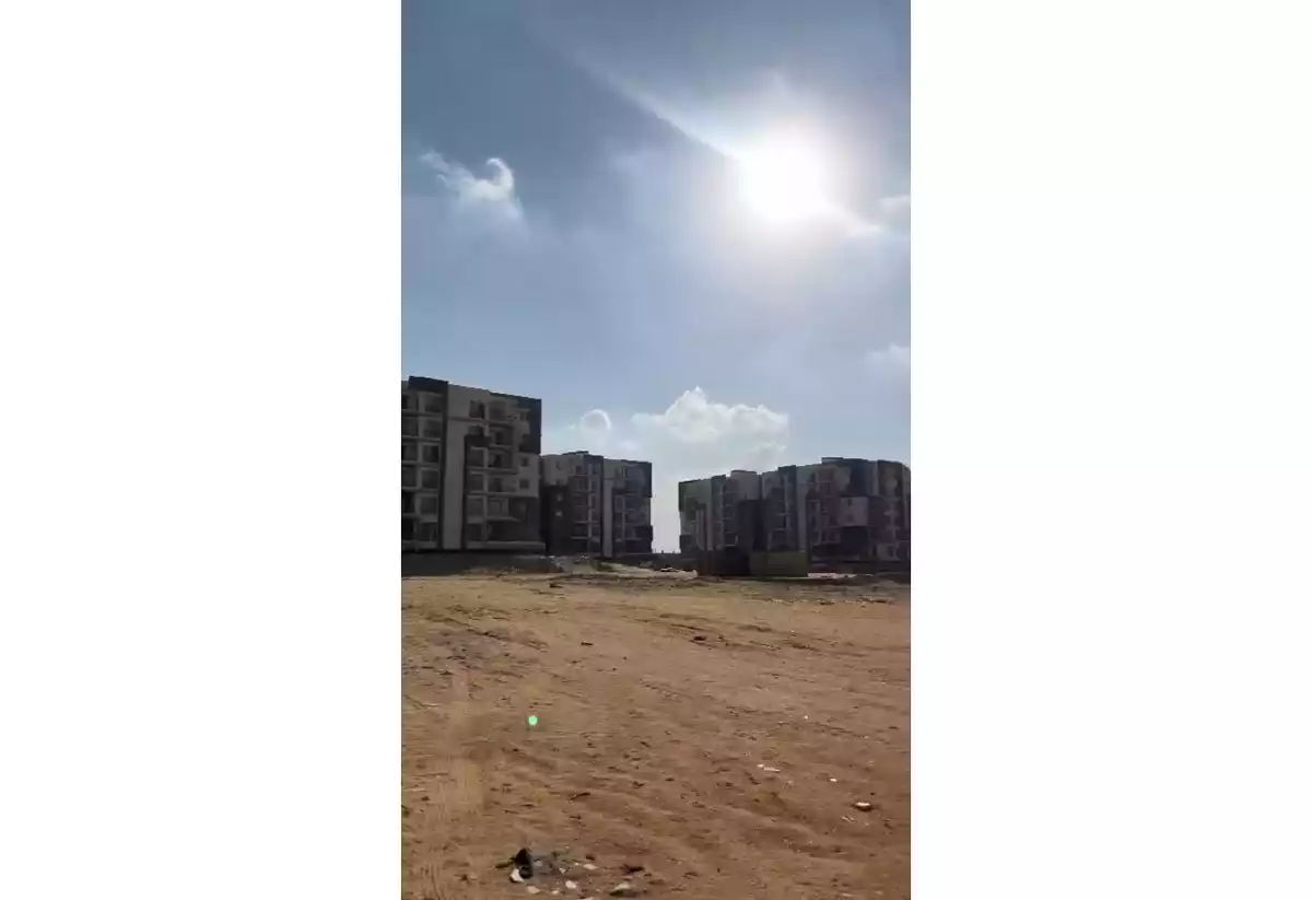 https://aqarmap.com.eg/en/listing/5318506-for-sale-cairo-el-sheikh-zayed-city-lshykh-zyd-ljdyd-west-view-residence-hdp