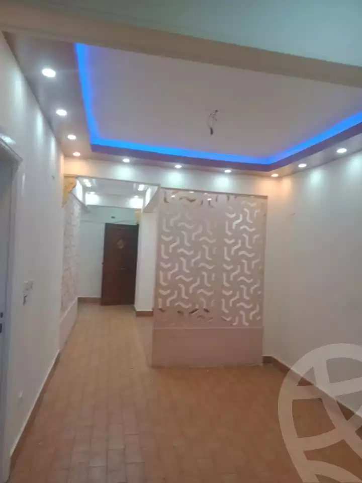 https://aqarmap.com.eg/ar/listing/5346749-for-rent-cairo-mokattam-lhdb-l-ly-shareaa-9
