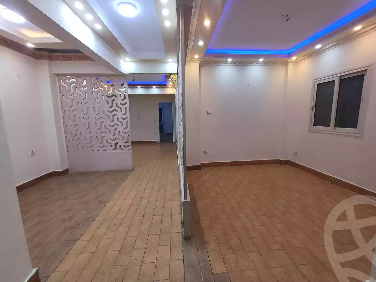 https://aqarmap.com.eg/ar/listing/5346983-for-rent-cairo-mokattam-lhdb-l-ly-shareaa-9