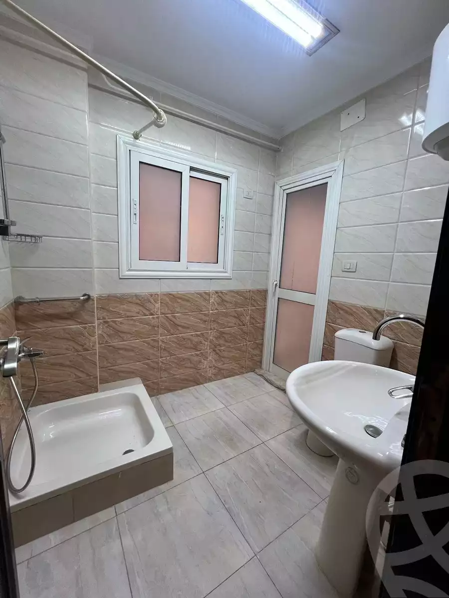 https://aqarmap.com.eg/ar/listing/5349008-for-rent-cairo-new-cairo-madinaty-seventh-zone-buildings-mdynty-by-7