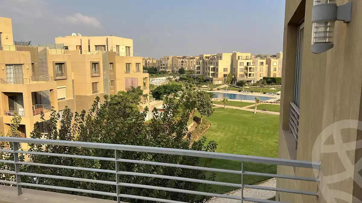 https://aqarmap.com.eg/en/listing/5354070-for-sale-cairo-6th-of-october-compounds-palm-parks