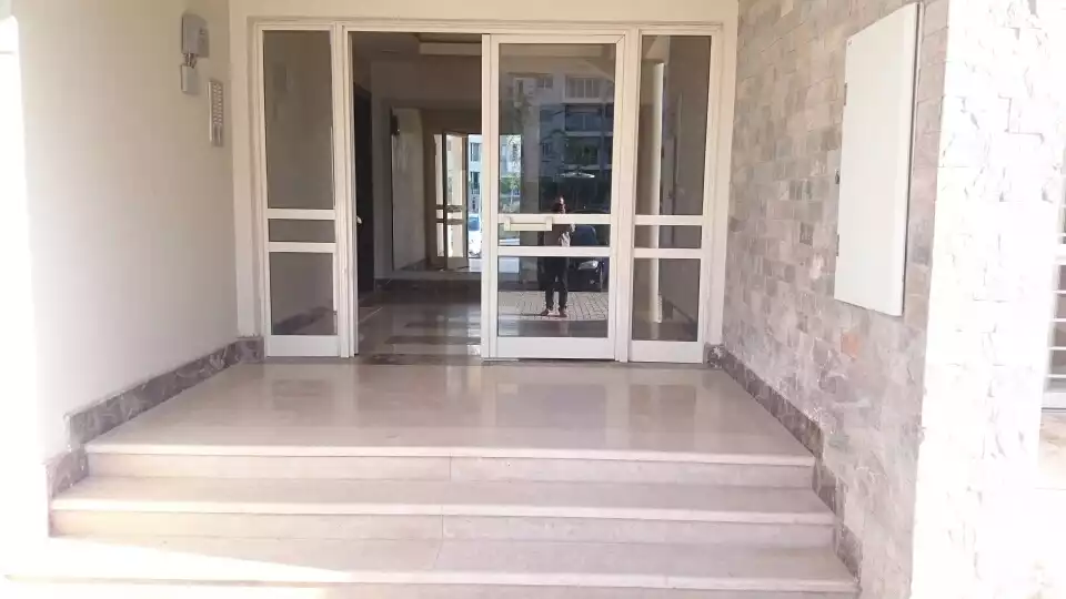 https://aqarmap.com.eg/en/listing/5354907-for-sale-cairo-el-sheikh-zayed-city-compounds-dh-drys