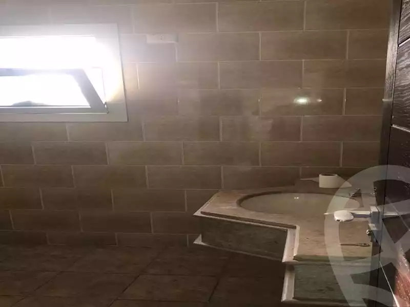 https://aqarmap.com.eg/en/listing/5355078-for-rent-cairo-el-sheikh-zayed-city-compounds-dh-drys