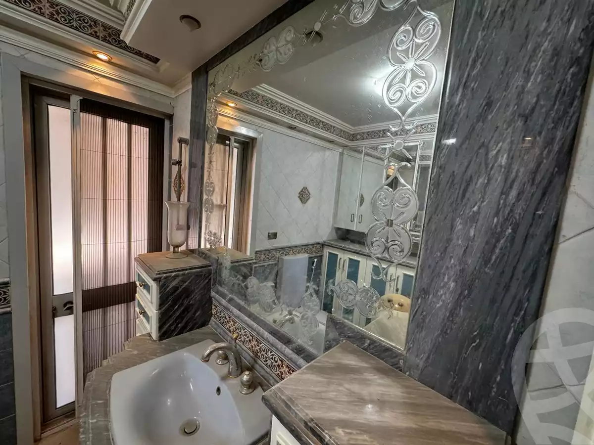 https://aqarmap.com.eg/en/listing/5355666-for-sale-cairo-heliopolis-ard-el-golf-hassan-aflaton-st
