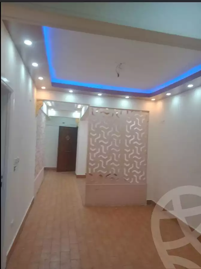 https://aqarmap.com.eg/ar/listing/5356609-for-rent-cairo-mokattam-lhdb-l-ly-shareaa-9