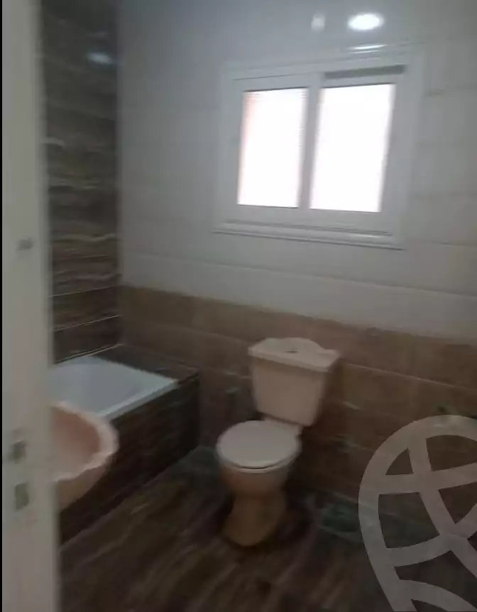 https://aqarmap.com.eg/ar/listing/5356609-for-rent-cairo-mokattam-lhdb-l-ly-shareaa-9