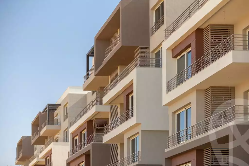 https://aqarmap.com.eg/en/listing/5356953-for-sale-cairo-new-cairo-compounds-blm-hylz-nyw-kyrw