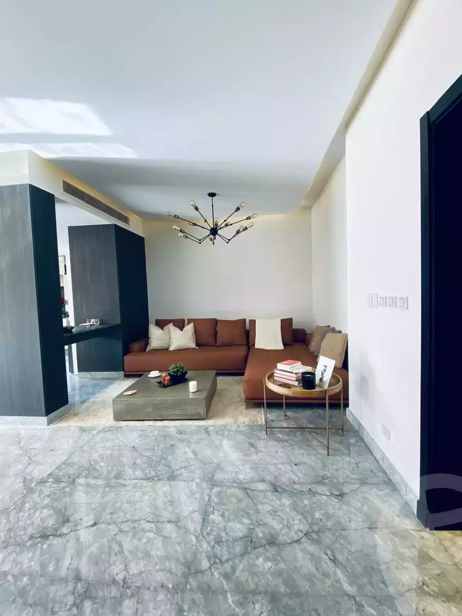 https://aqarmap.com.eg/en/listing/5357444-for-sale-cairo-el-sheikh-zayed-city-compounds-beverly-hills