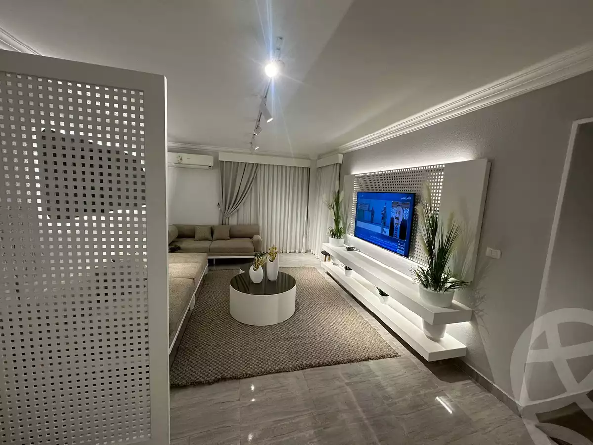 https://aqarmap.com.eg/en/listing/5357843-for-rent-cairo-el-sheikh-zayed-city-compounds-jn-zyd