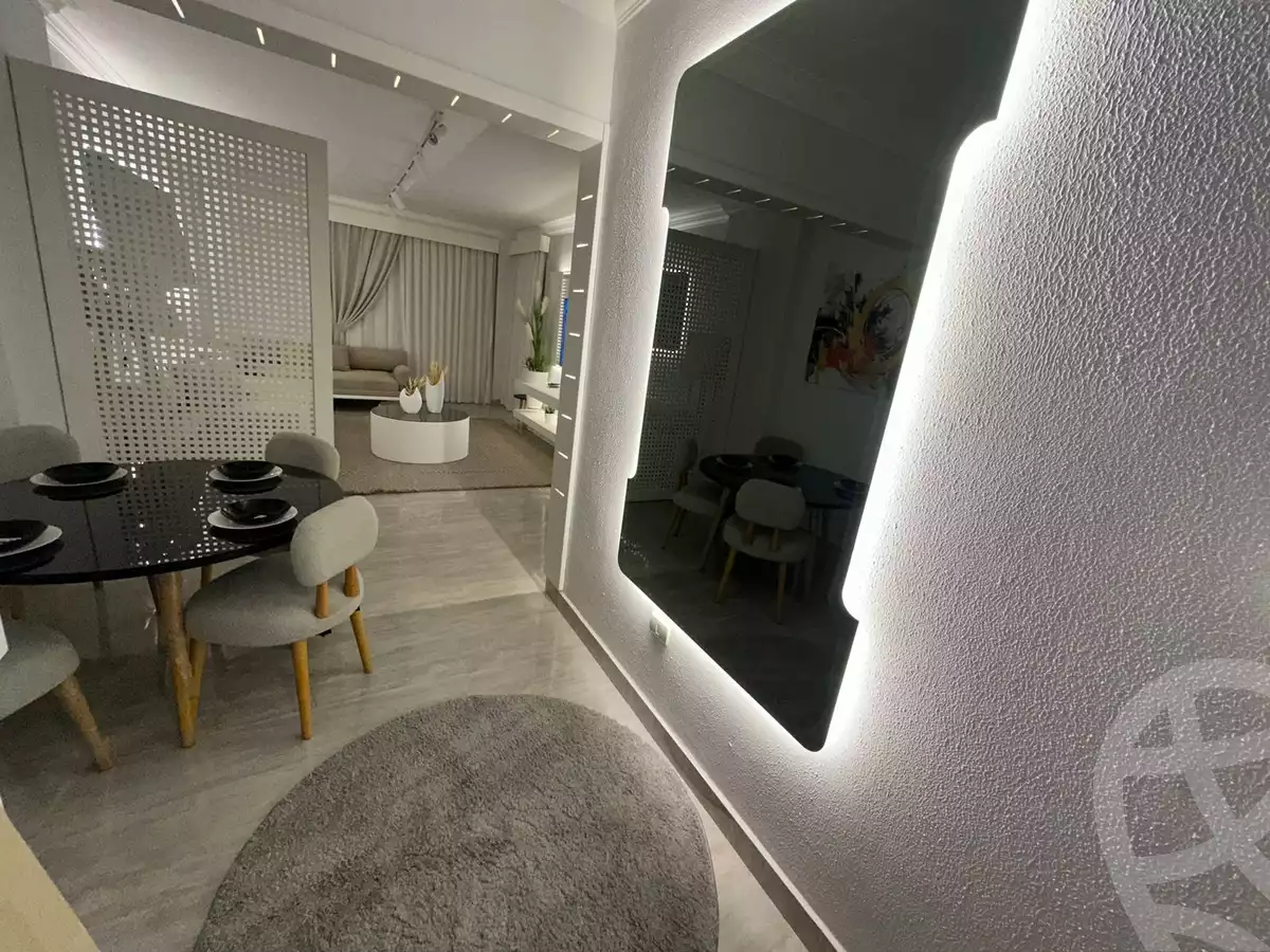https://aqarmap.com.eg/en/listing/5357843-for-rent-cairo-el-sheikh-zayed-city-compounds-jn-zyd