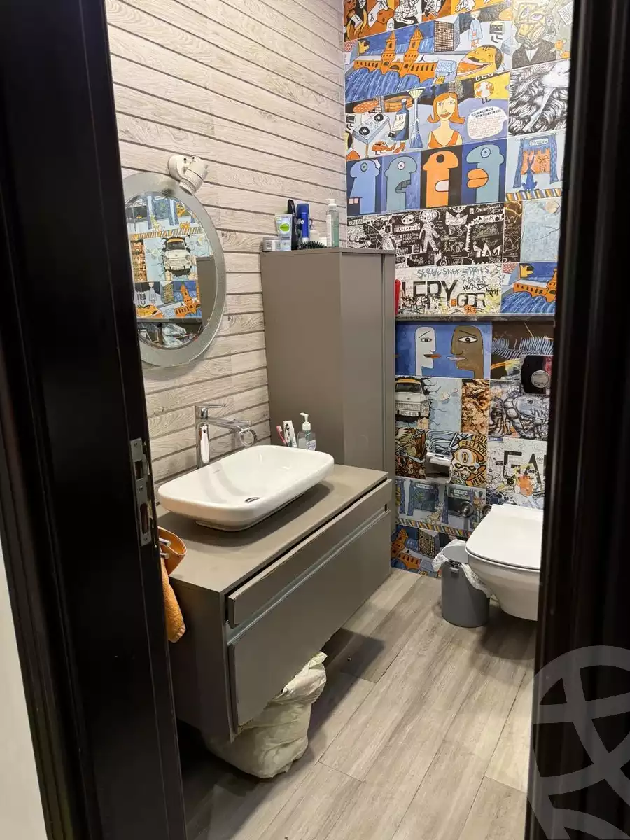 https://aqarmap.com.eg/en/listing/5359455-for-sale-cairo-new-cairo-lrhb-city-malls-and-markets