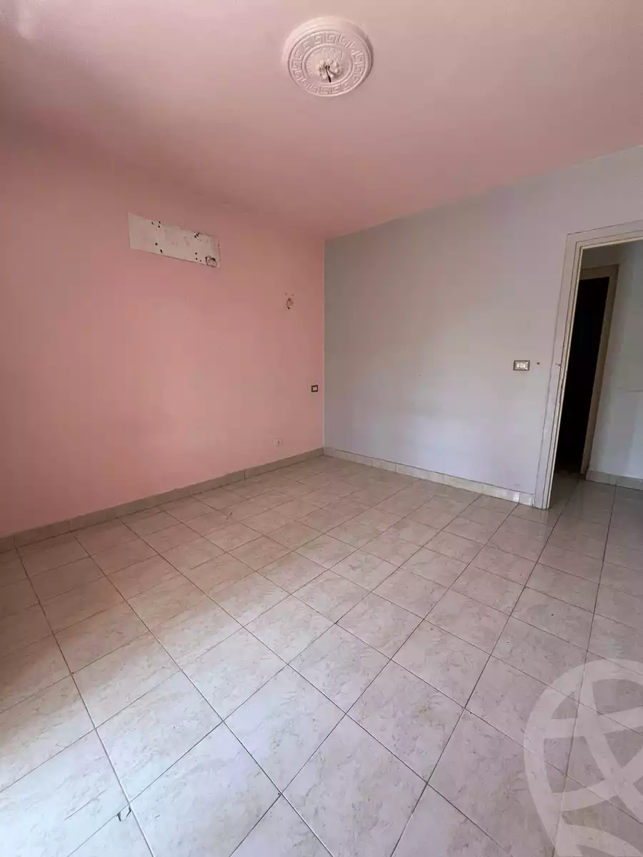 https://aqarmap.com.eg/ar/listing/5361223-for-sale-cairo-new-cairo-lrhb-city-malls-and-markets