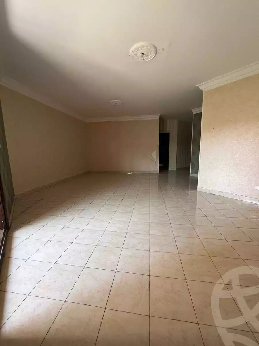 https://aqarmap.com.eg/ar/listing/5361223-for-sale-cairo-new-cairo-lrhb-city-malls-and-markets
