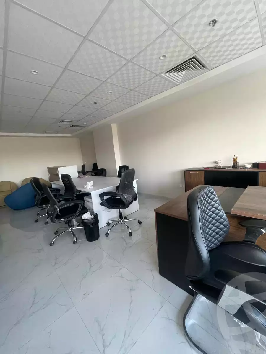 https://aqarmap.com.eg/en/listing/5363421-for-sale-cairo-el-sheikh-zayed-city-compounds-dh-jyt-blz-mykwn-llttwyr