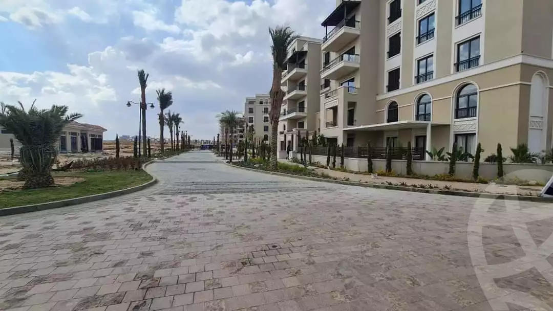 https://aqarmap.com.eg/en/listing/5364027-for-sale-cairo-el-sheikh-zayed-city-compounds-kmbwnd-fyldj-wyst-dr-llttwyr