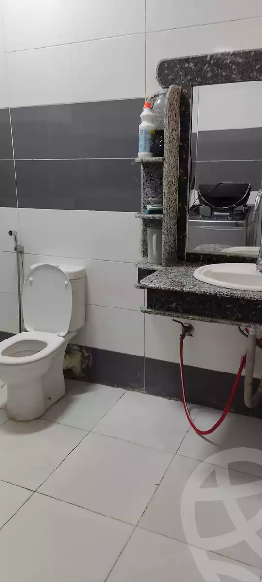 https://aqarmap.com.eg/en/listing/5368119-for-rent-aswan-aswan-city-kasr-el-hagar-st