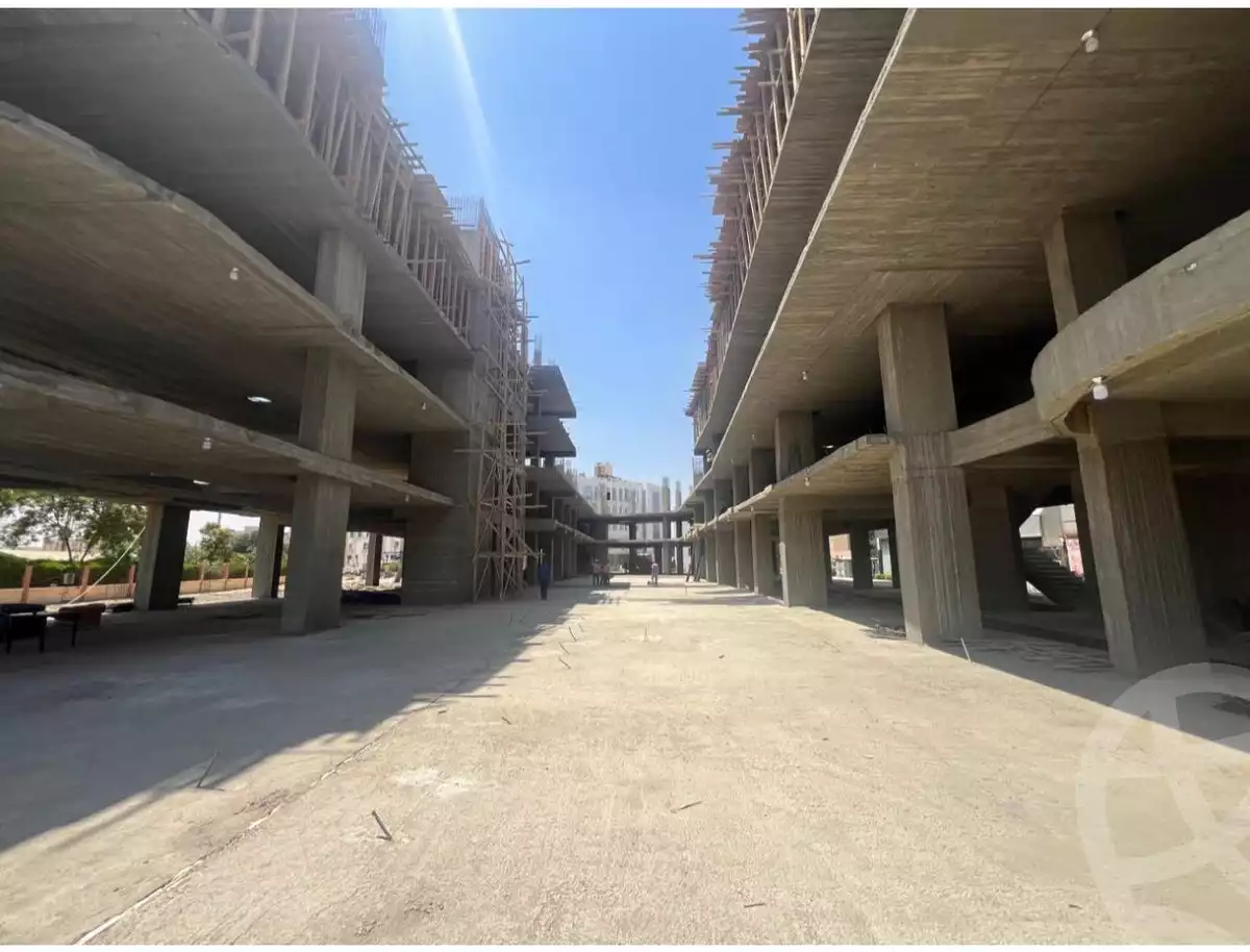 https://aqarmap.com.eg/en/listing/5371203-for-sale-cairo-el-sheikh-zayed-city-shr-lbstn