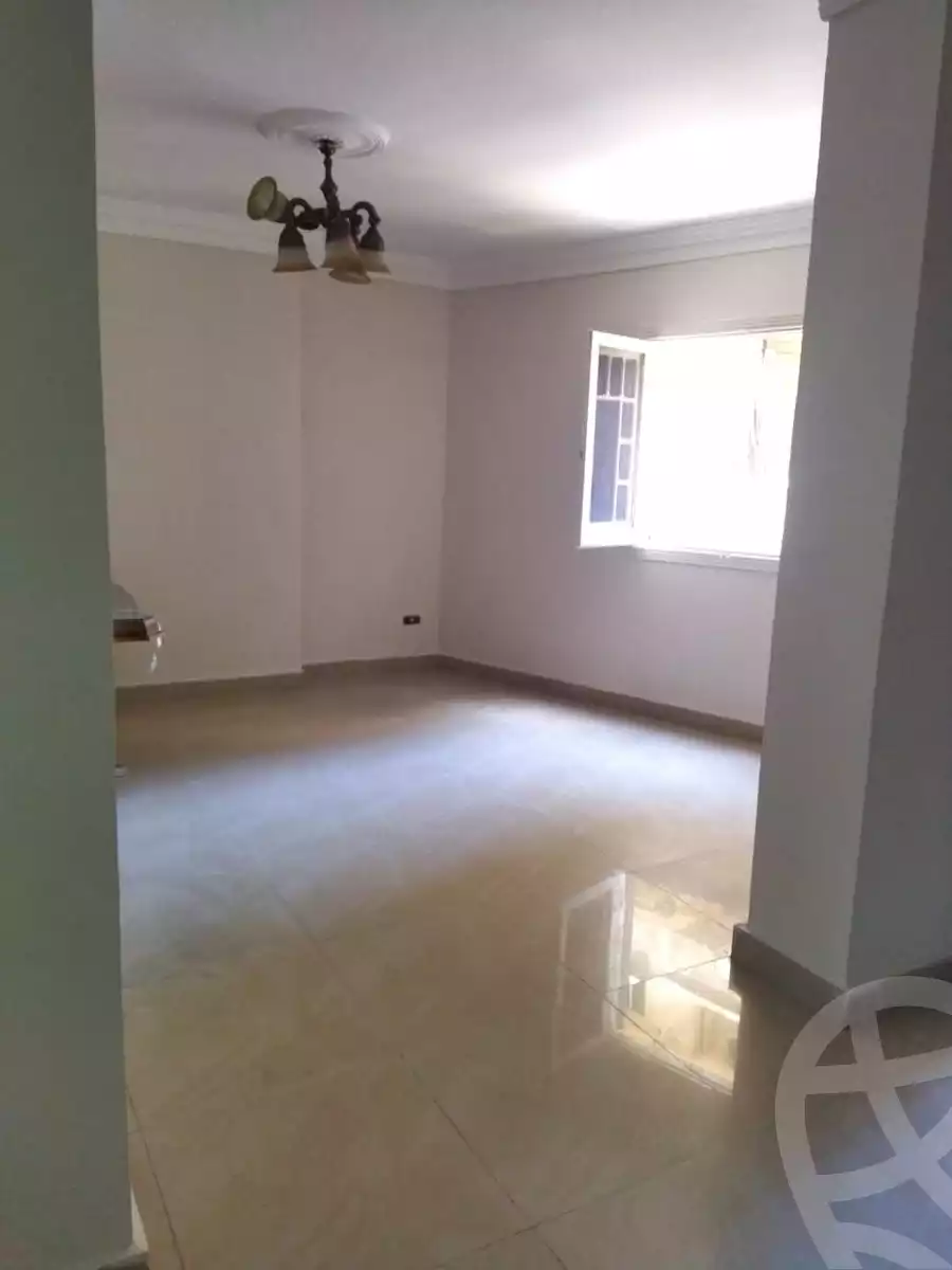 https://aqarmap.com.eg/en/listing/5373596-for-sale-alexandria-moharram-bey-grin-st