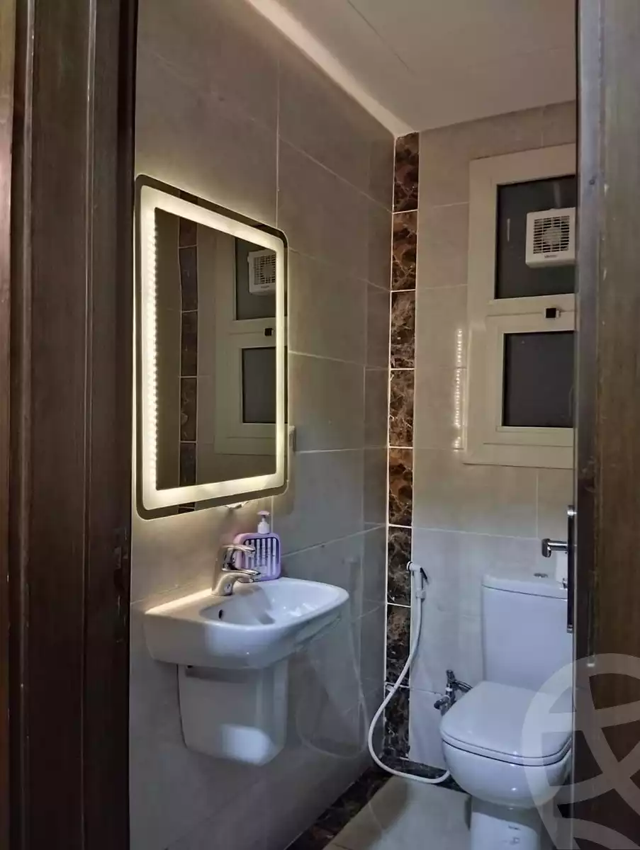 https://aqarmap.com.eg/en/listing/5375116-for-rent-cairo-new-cairo-compounds-porto-cairo-mall