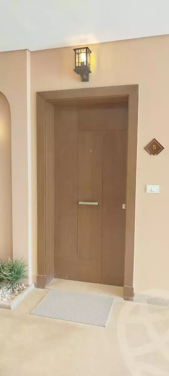 https://aqarmap.com.eg/en/listing/5375313-for-sale-cairo-el-sheikh-zayed-city-compounds-kmbwnd-fyldj-wyst-dr-llttwyr