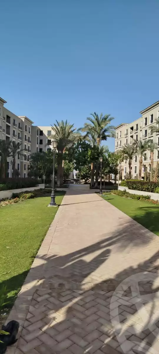 https://aqarmap.com.eg/en/listing/5375313-for-sale-cairo-el-sheikh-zayed-city-compounds-kmbwnd-fyldj-wyst-dr-llttwyr