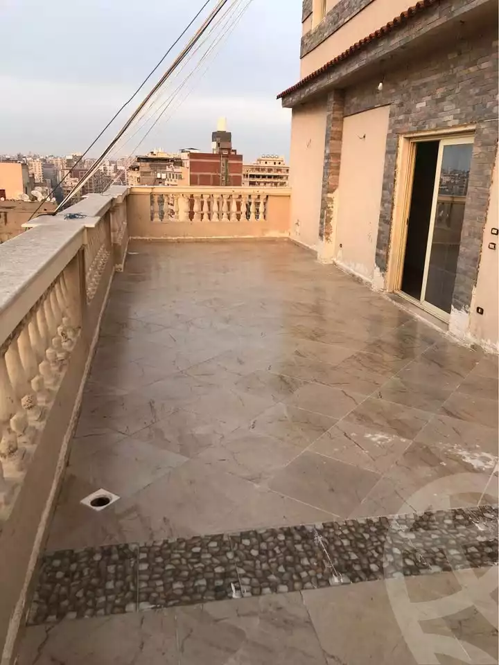 https://aqarmap.com.eg/ar/listing/5376483-for-rent-alexandria-lauran