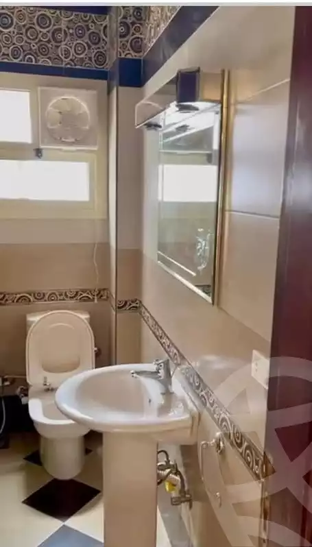 https://aqarmap.com.eg/ar/listing/5376545-for-rent-cairo-mokattam-lhdb-l-ly-shr-krym-bnwn