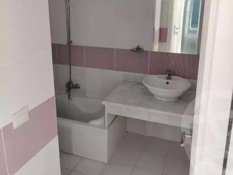 https://aqarmap.com.eg/en/listing/5378712-for-rent-cairo-el-sheikh-zayed-city-compounds-casa