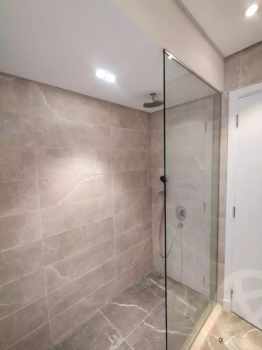 https://aqarmap.com.eg/ar/listing/5379203-for-sale-cairo-el-sheikh-zayed-city-compounds-kmbwnd-fyldj-wyst-dr-llttwyr