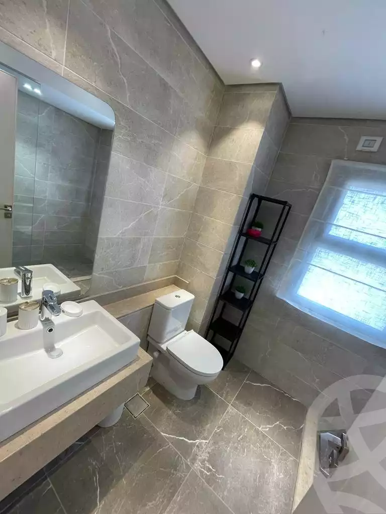 https://aqarmap.com.eg/en/listing/5386055-for-sale-cairo-el-sheikh-zayed-city-compounds-kmbwnd-fyldj-wyst-dr-llttwyr