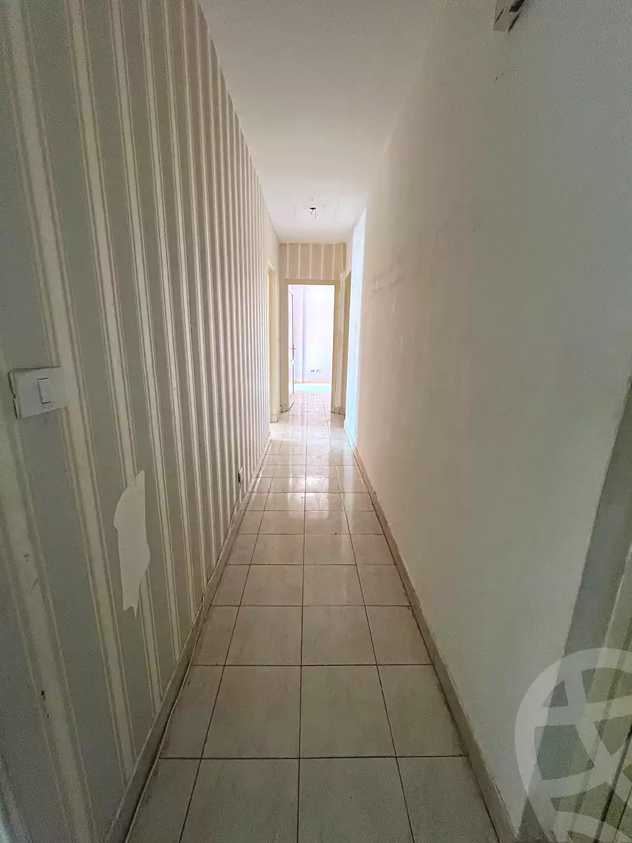 https://aqarmap.com.eg/ar/listing/5386697-for-sale-cairo-new-cairo-lrhb-city-phase-5-ibn-al-nafees-st