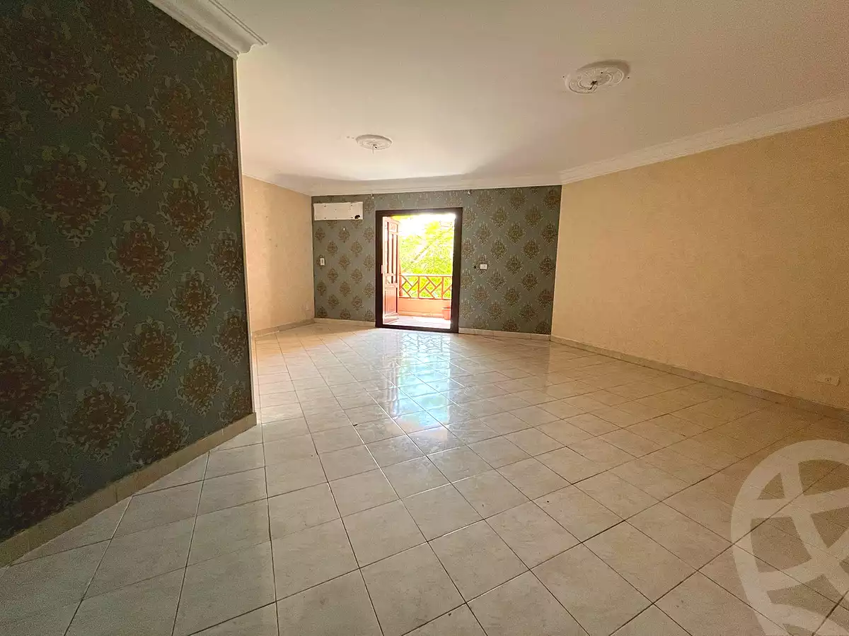 https://aqarmap.com.eg/ar/listing/5386697-for-sale-cairo-new-cairo-lrhb-city-phase-5-ibn-al-nafees-st