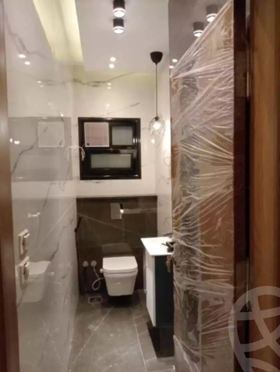 https://aqarmap.com.eg/en/listing/5388386-for-sale-cairo-el-sheikh-zayed-city-compounds-zayed-heights-compound