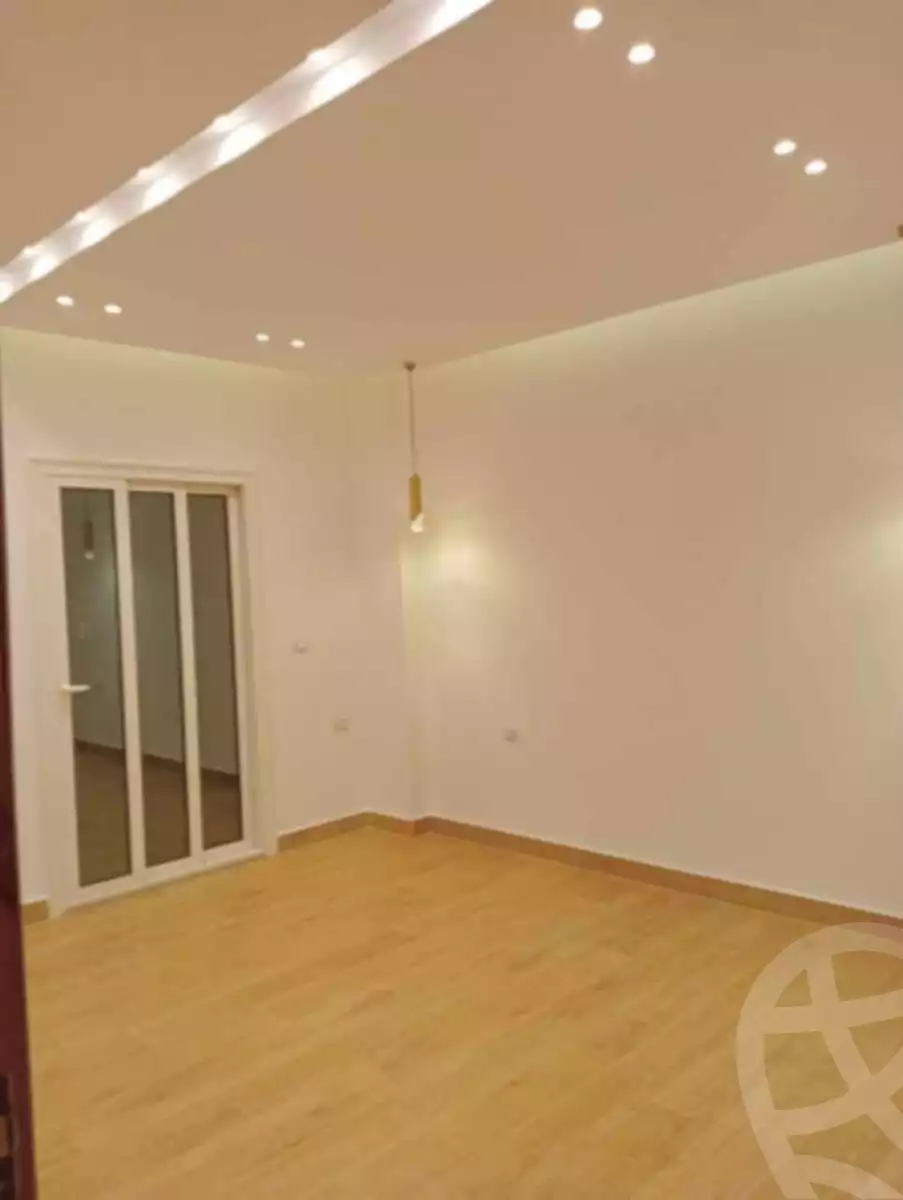 https://aqarmap.com.eg/en/listing/5388386-for-sale-cairo-el-sheikh-zayed-city-compounds-zayed-heights-compound