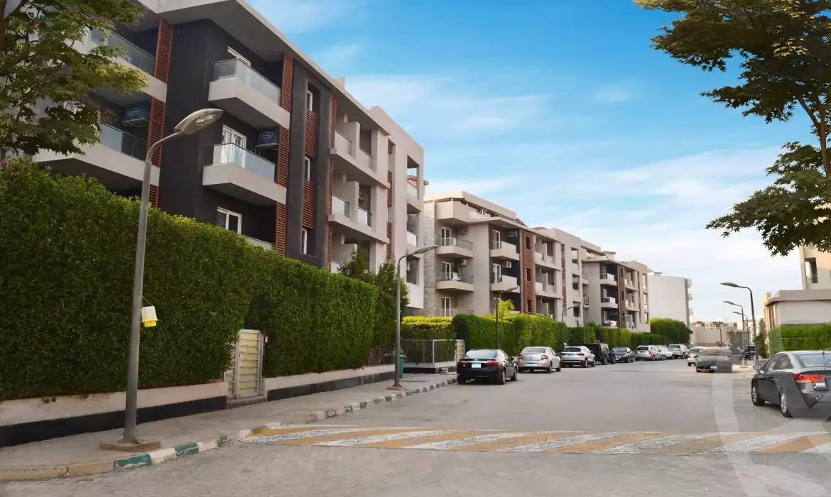 https://aqarmap.com.eg/en/listing/5389117-for-sale-cairo-el-sheikh-zayed-city-compounds-zayed-dunes