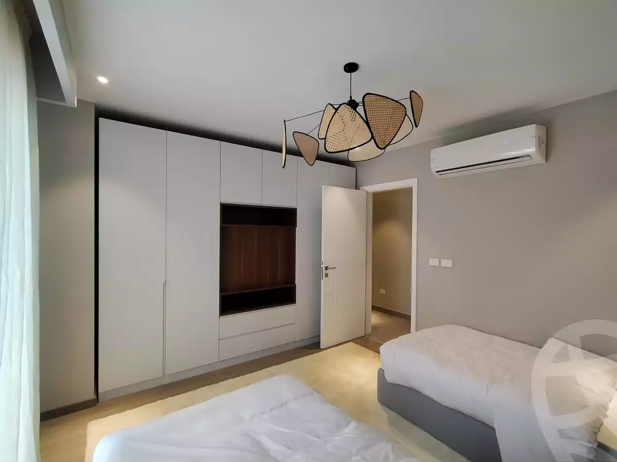 https://aqarmap.com.eg/en/listing/5389430-for-sale-cairo-el-sheikh-zayed-city-compounds-kmbwnd-fyldj-wyst-dr-llttwyr