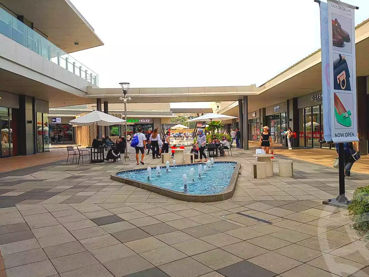 https://aqarmap.com.eg/ar/listing/7109885-projects-vista-mall
