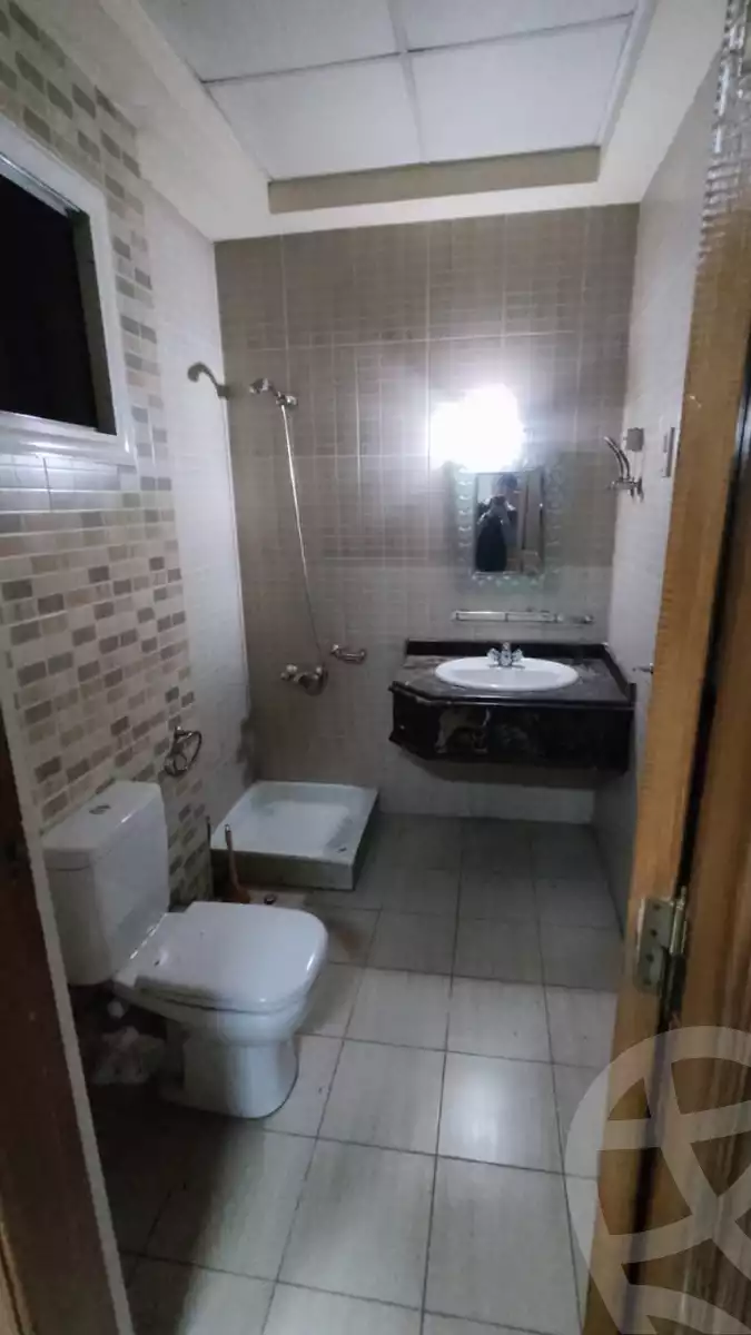 https://aqarmap.com.eg/ar/listing/5393651-for-rent-cairo-downtown-abdeen-roushdy-basha-st