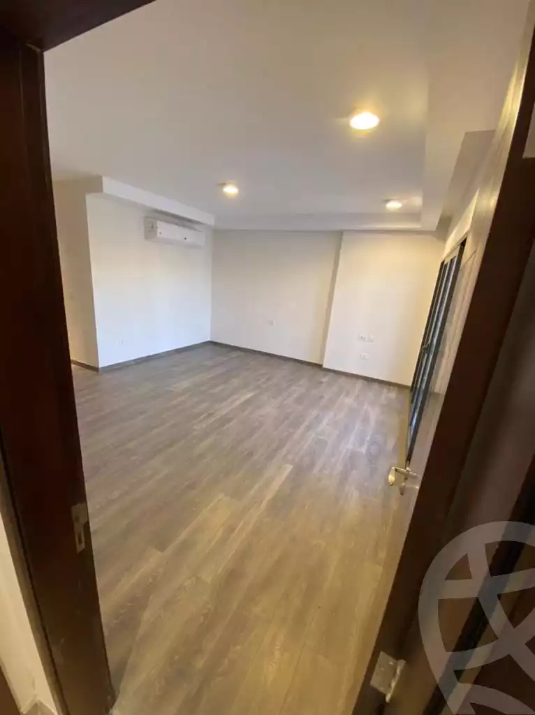 https://aqarmap.com.eg/en/listing/5394517-for-rent-cairo-el-sheikh-zayed-city-compounds-zyd-wr-llttwyr-park-towers-zed-el-sheikh-zayed-compound