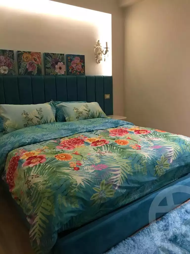 https://aqarmap.com.eg/en/listing/5394705-for-rent-cairo-new-cairo-compounds-mountain-view-hyde-park